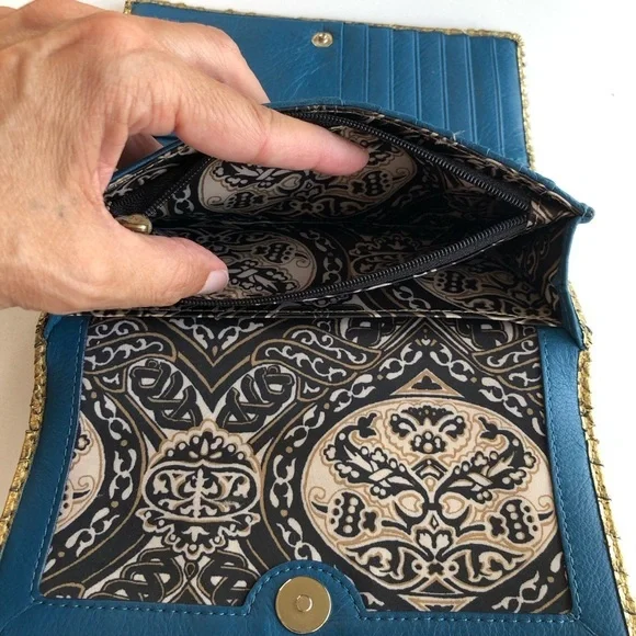 Vintage Juicy Couture Gold Metallic Leather Black Crystals Silver Stud Wallet - Picture 10 of 12